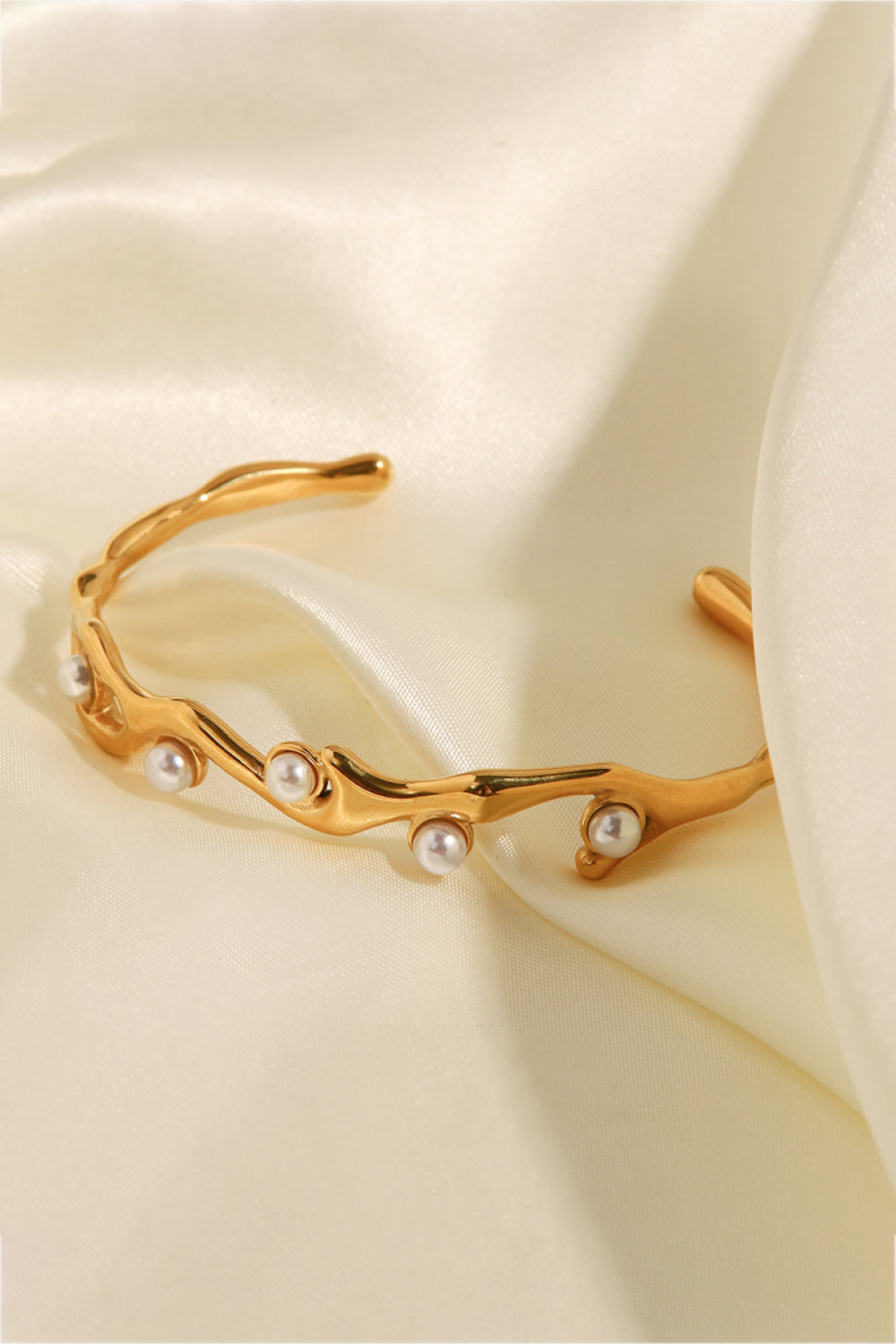 Inlaid Pearl Branch Bracelet