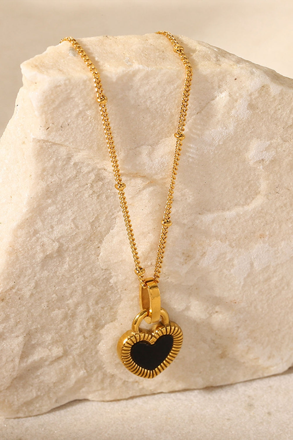 Unique & Chic Black Heart Pendant Necklace