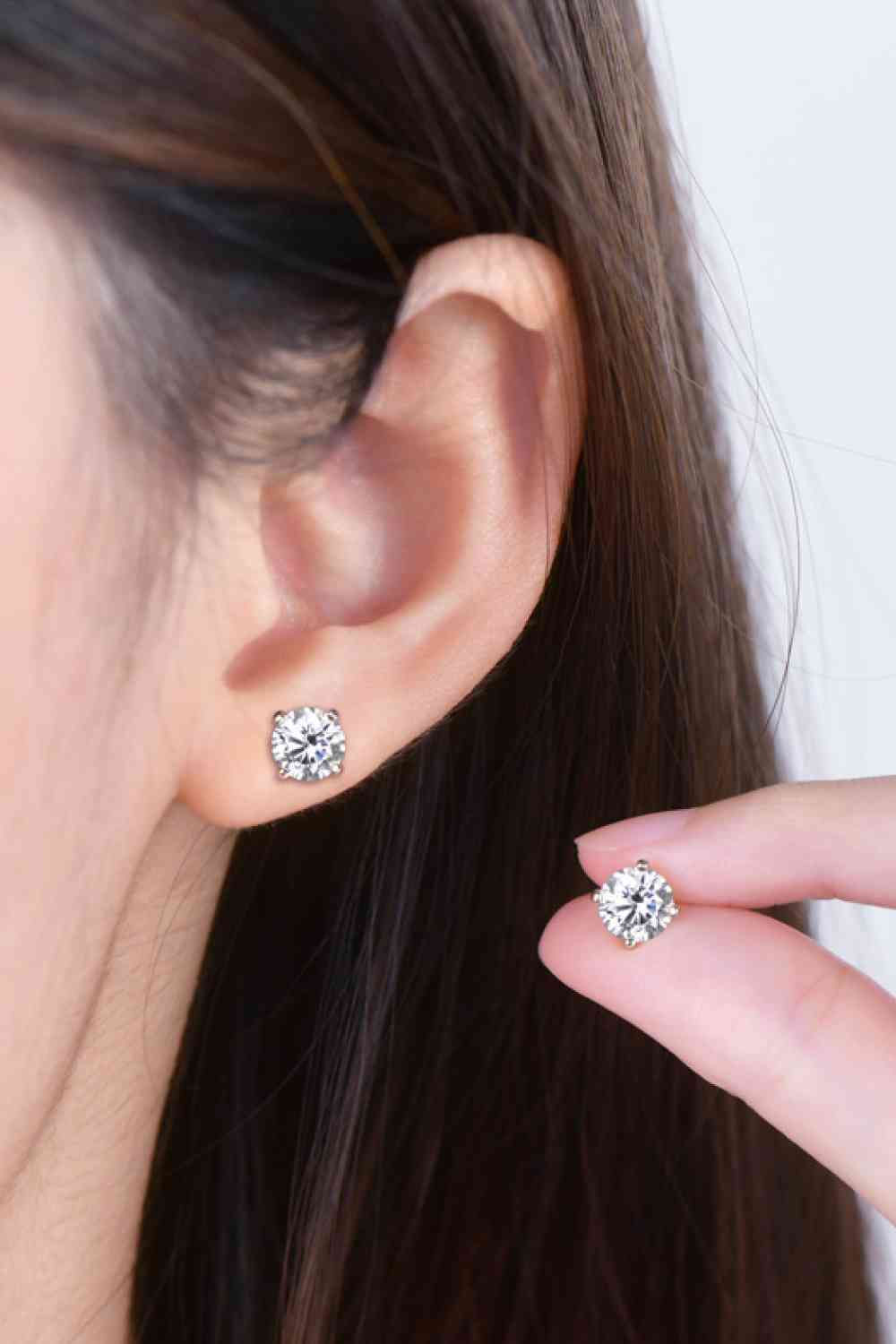 Perfect Stud 2 Carat Moissanite 925 Sterling Silver Stud Earrings