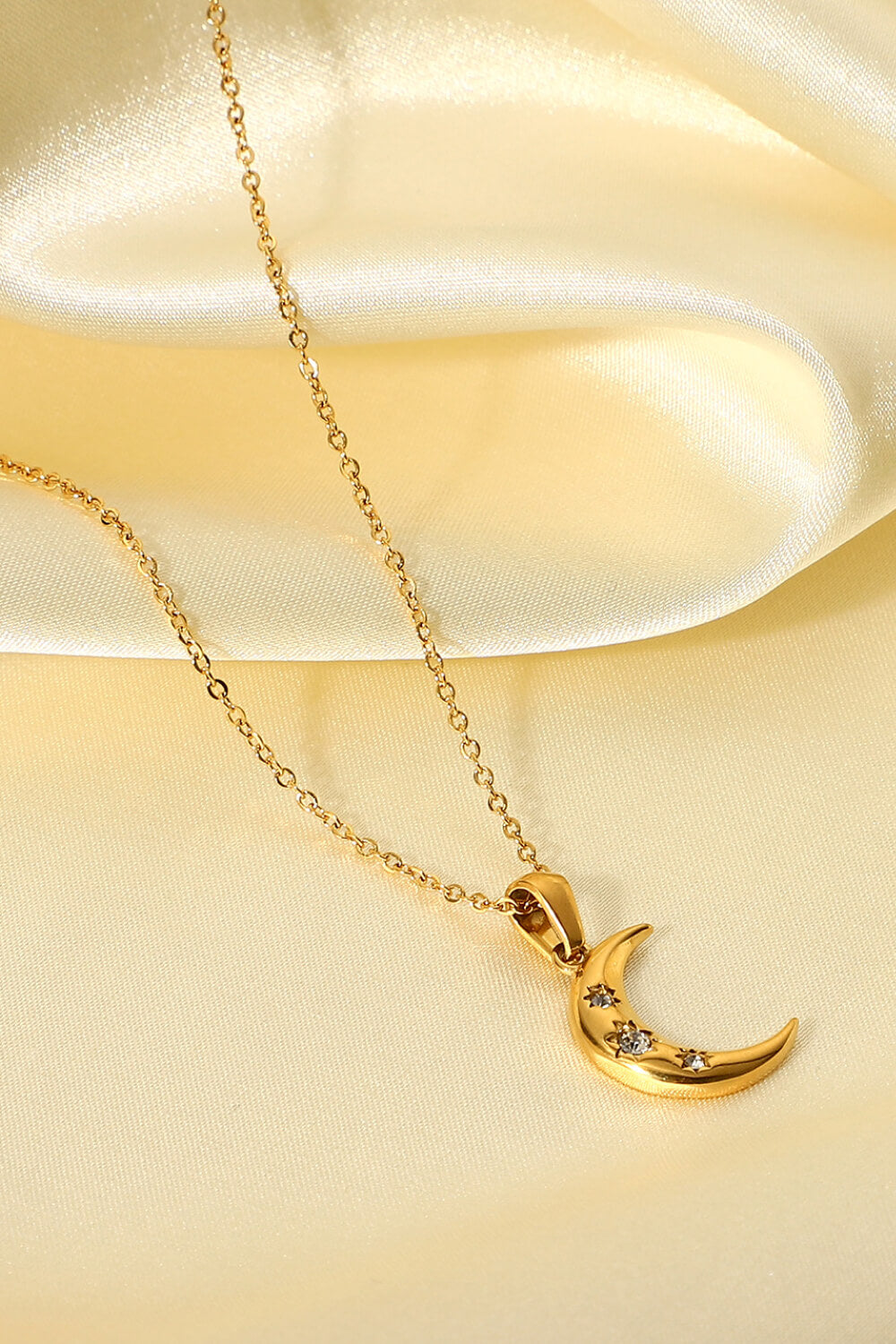 Moon Pendant 18K Gold Plated Inlaid Zircon Necklace